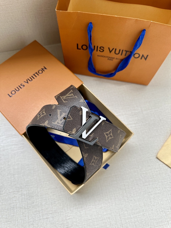 激安ルイヴィトンベルト着用イメージ